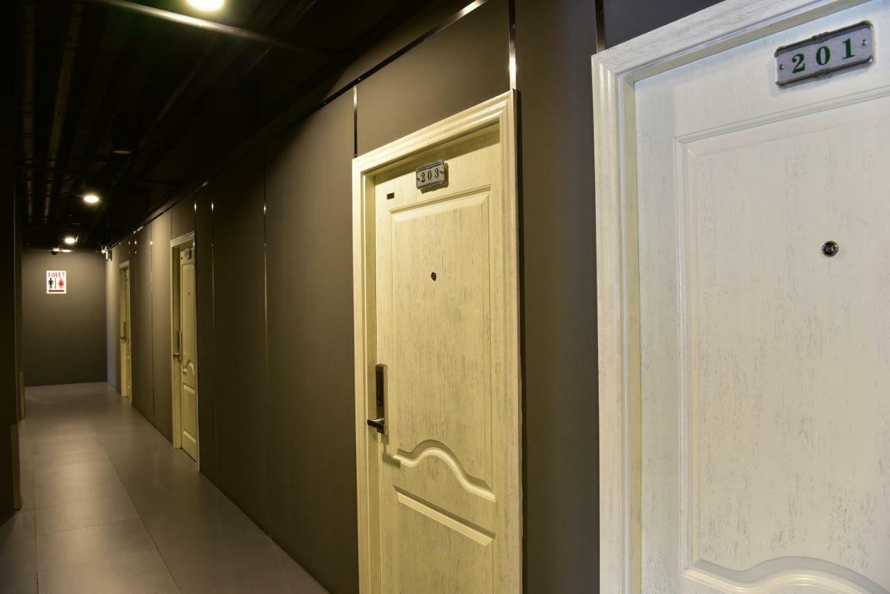Forrest Bangkok Hotel מראה חיצוני תמונה